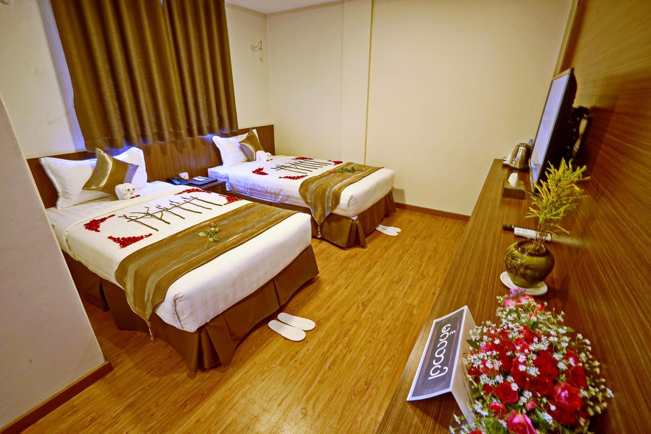 מנדלאי Sanctuary Hotel מראה חיצוני תמונה