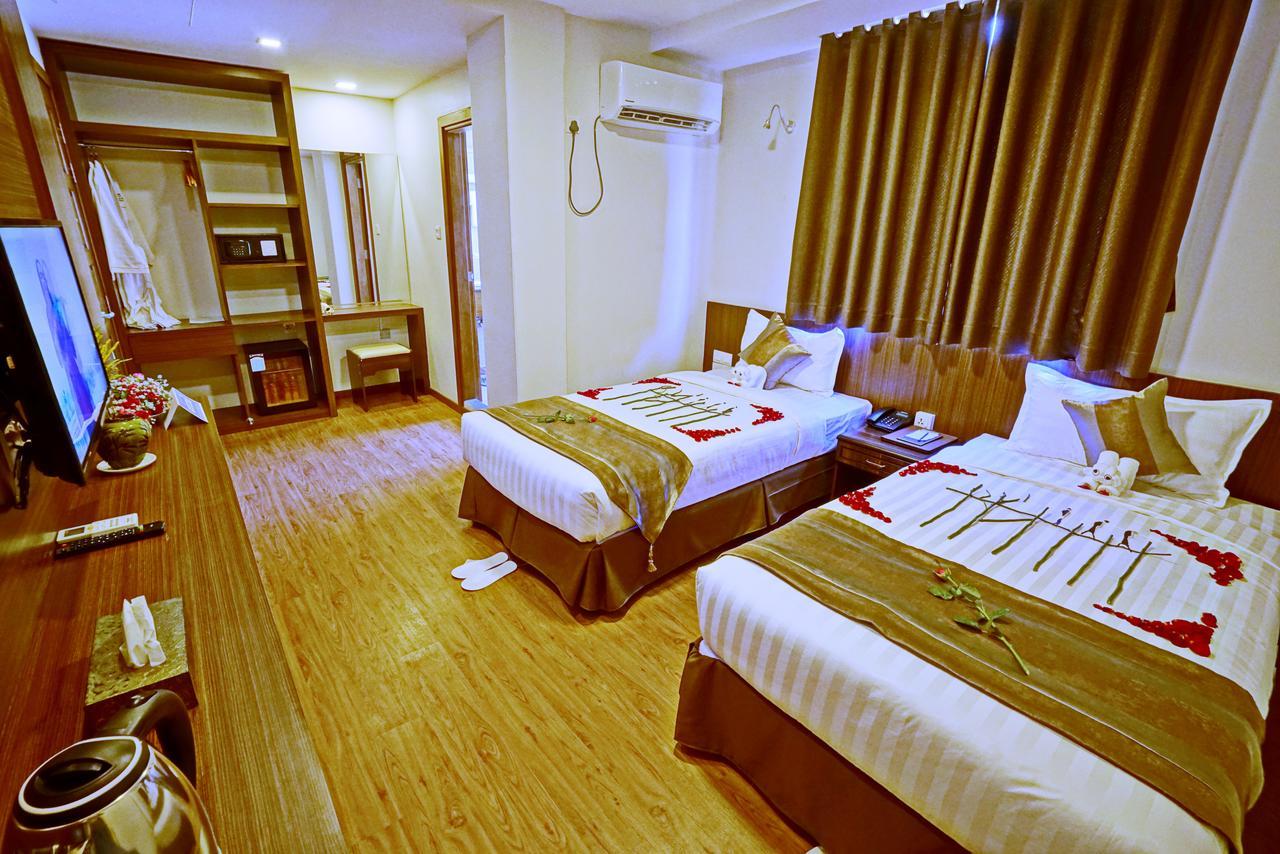 מנדלאי Sanctuary Hotel מראה חיצוני תמונה