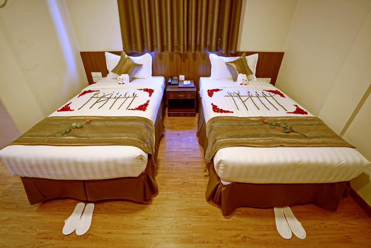 מנדלאי Sanctuary Hotel מראה חיצוני תמונה