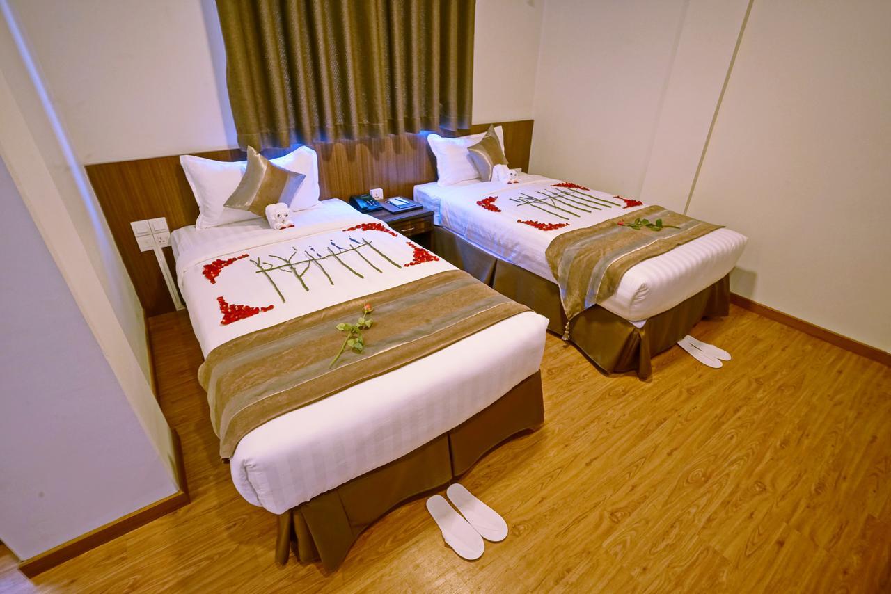 מנדלאי Sanctuary Hotel מראה חיצוני תמונה