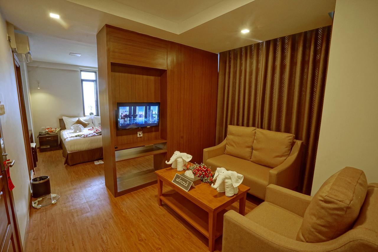 מנדלאי Sanctuary Hotel מראה חיצוני תמונה
