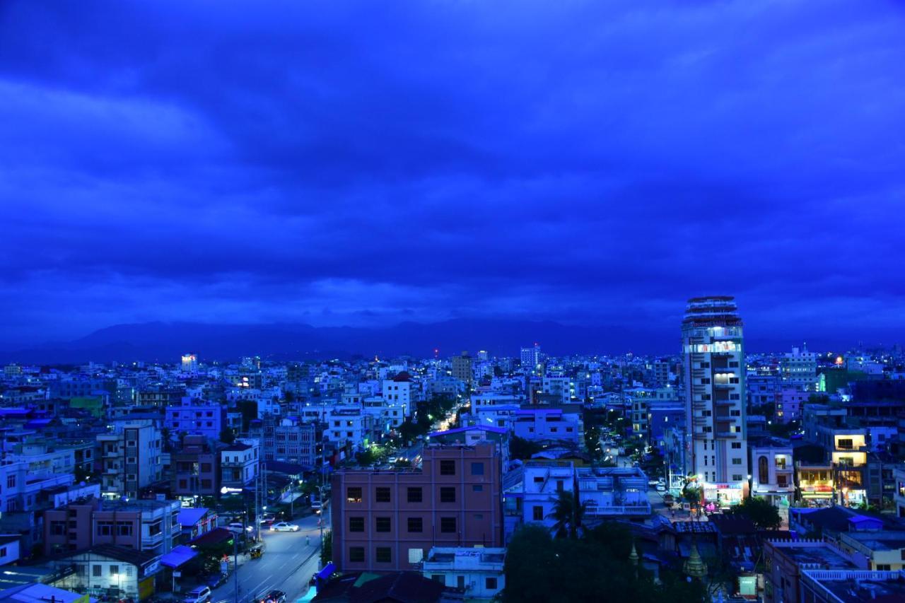 מנדלאי Sanctuary Hotel מראה חיצוני תמונה