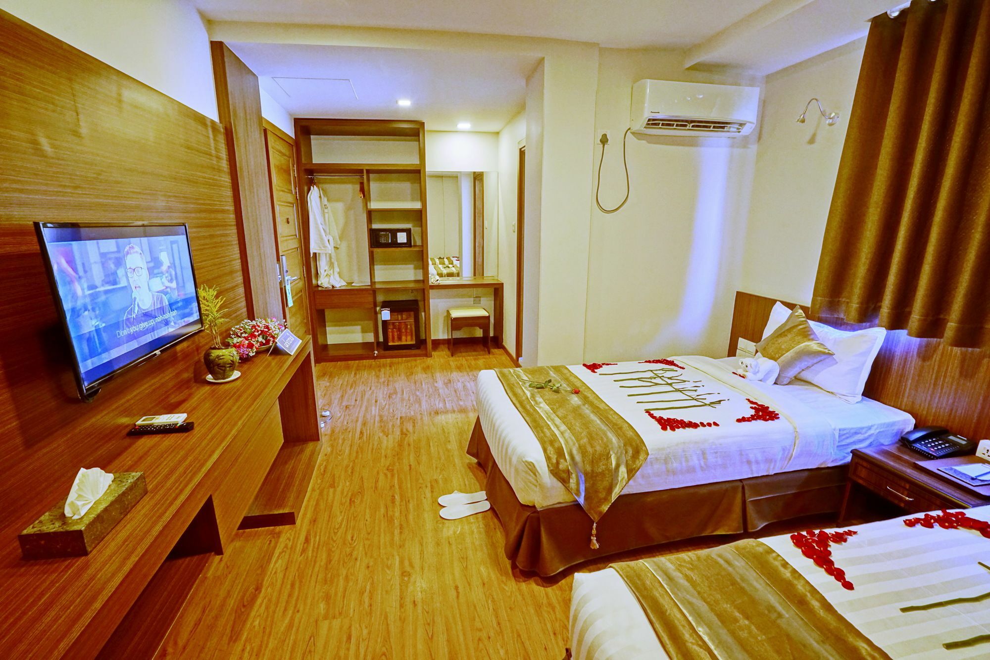 מנדלאי Sanctuary Hotel מראה חיצוני תמונה
